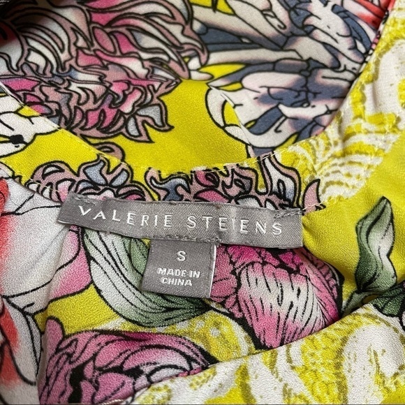 Valerie Stevens Floral Printed Blouse - Picture 3 of 4